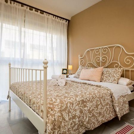 Hsh Suites Magdalena Sevilla Exterior foto